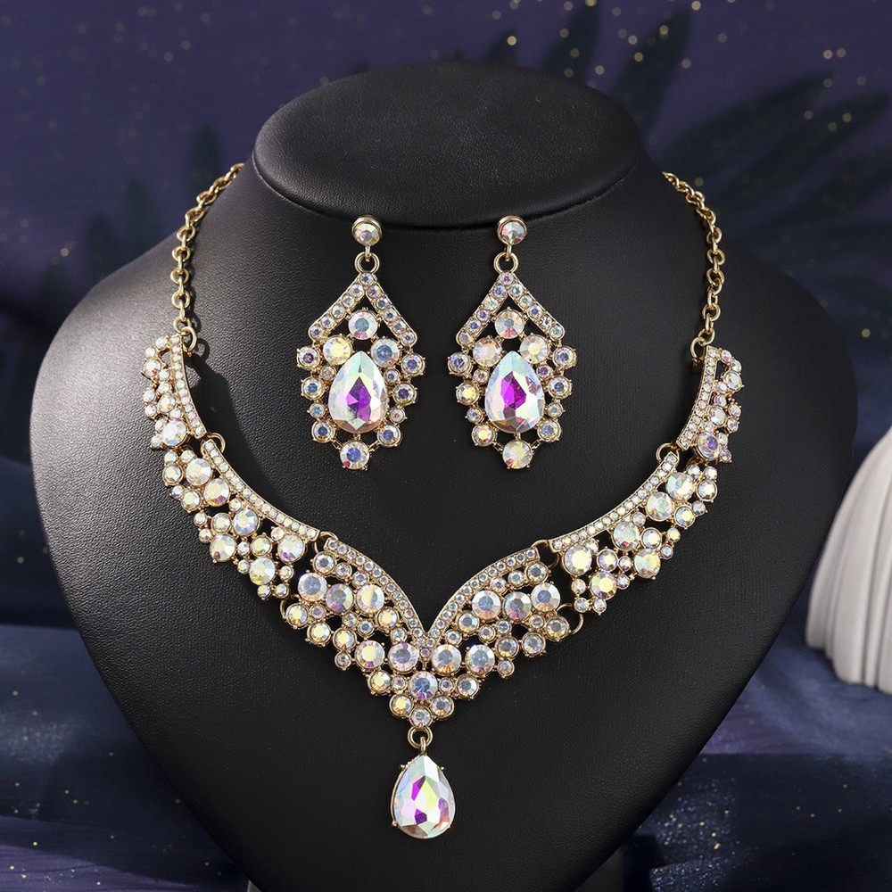 Elegant Gold and Silver Crystal Jewelry Set